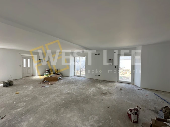 Moradia T3 para Venda em Lourinhã e Atalaia Foto 2