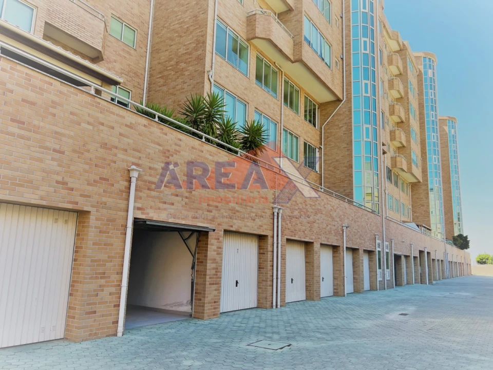 Apartamento T4 para Venda em O. Azeméis, Riba-Ul, Ul, Macinhata Seixa, Madail Foto 16