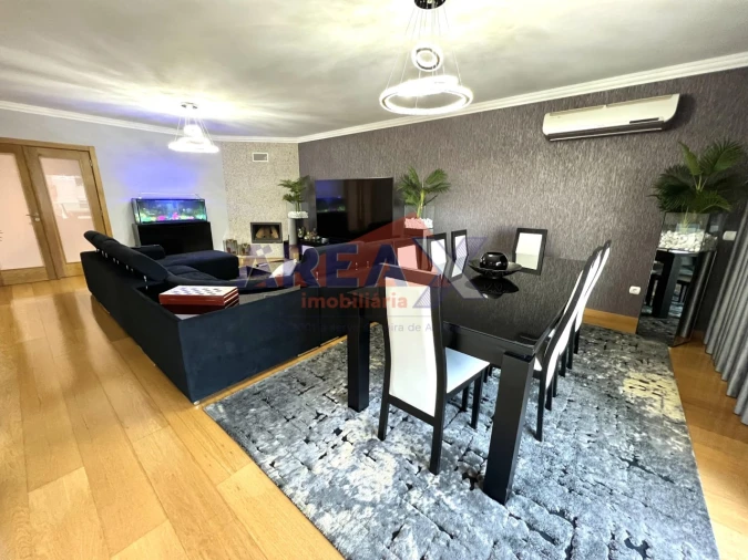 Apartamento T4 para Venda em O. Azeméis, Riba-Ul, Ul, Macinhata Seixa, Madail Foto 6