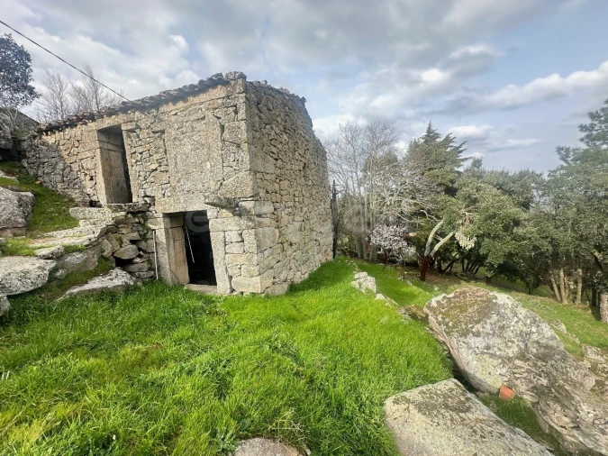 Quinta para Venda em Lousa Foto 3