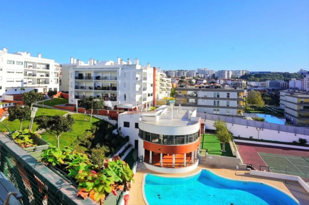 Apartamento T3 para Venda em Carnaxide e Queijas Foto 1