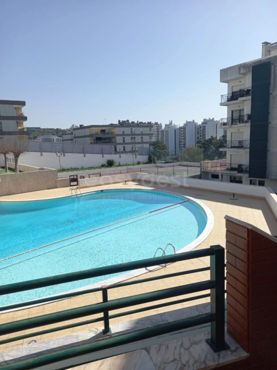 Apartamento T3 para Venda em Carnaxide e Queijas Foto 3