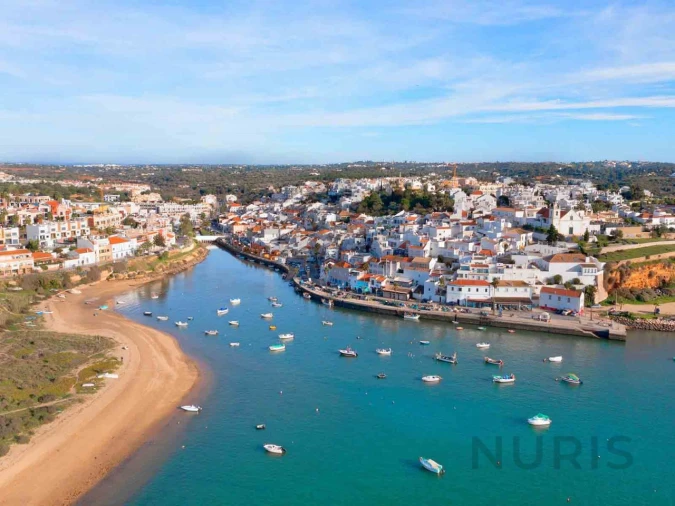 Apartamento T2 para Venda em Ferragudo Foto 16