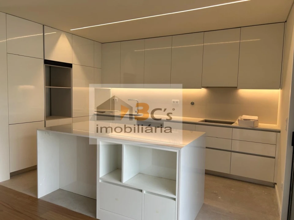 Moradia T3 para Venda em Cidade da Maia Foto 14