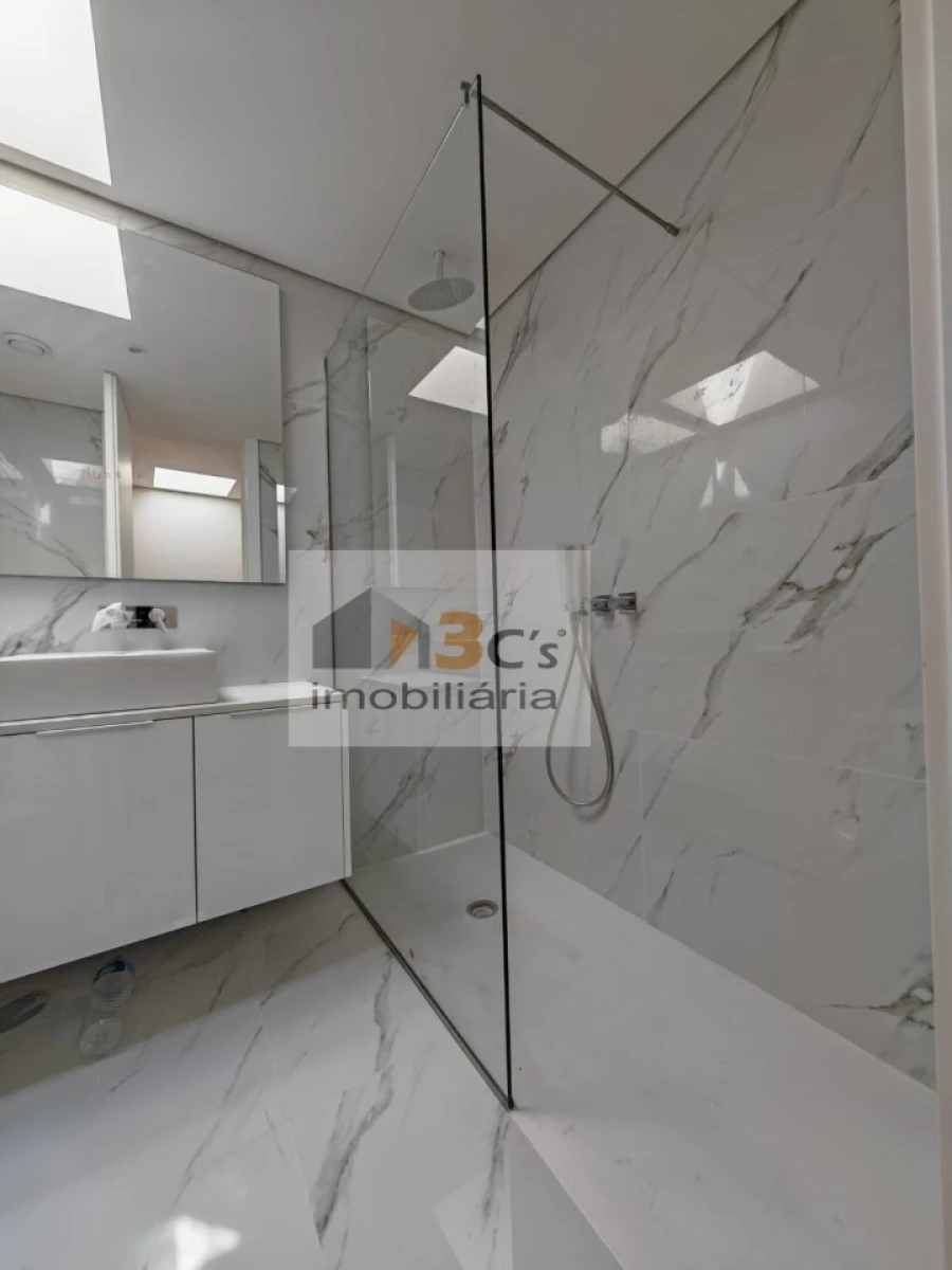 Moradia T3 para Venda em Cidade da Maia Foto 21