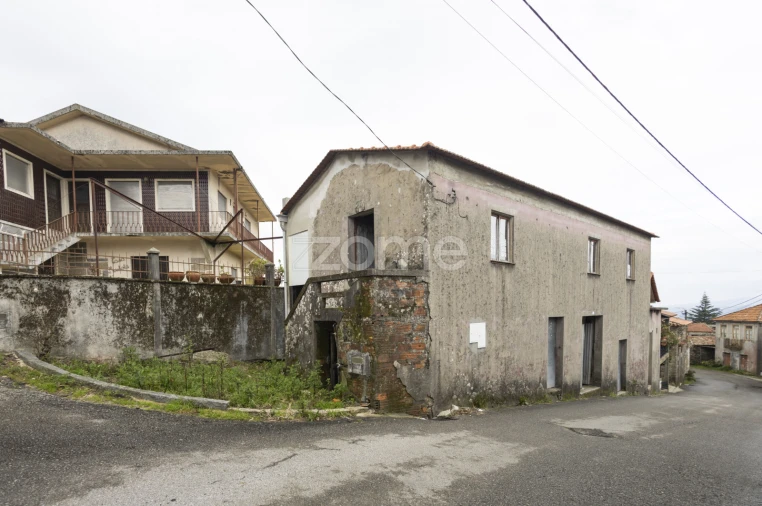 Moradia T2 para Venda em Rocas do Vouga