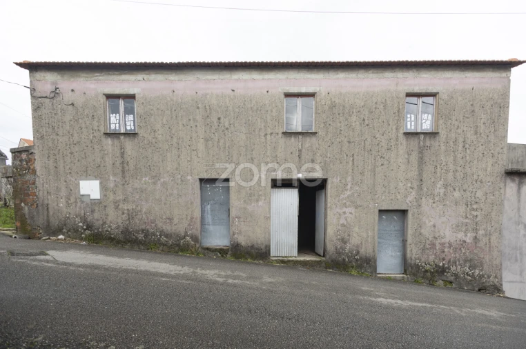 Moradia T2 para Venda em Rocas do Vouga Foto 6