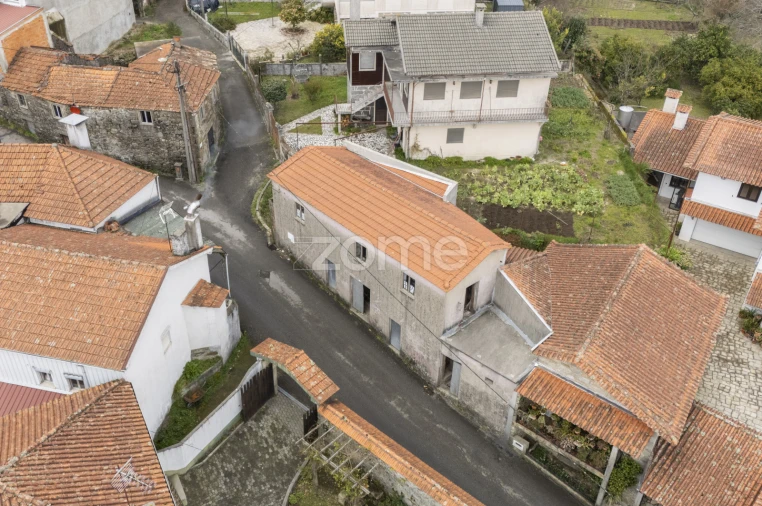 Moradia T2 para Venda em Rocas do Vouga Foto 2