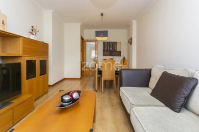 Apartamento T3 para Arrendamento em Paranhos