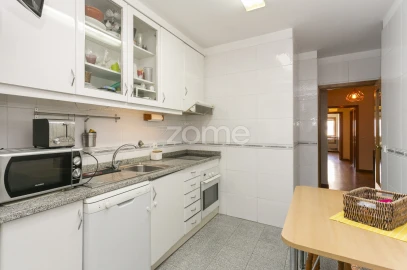 Apartamento T3 para Arrendamento em Paranhos