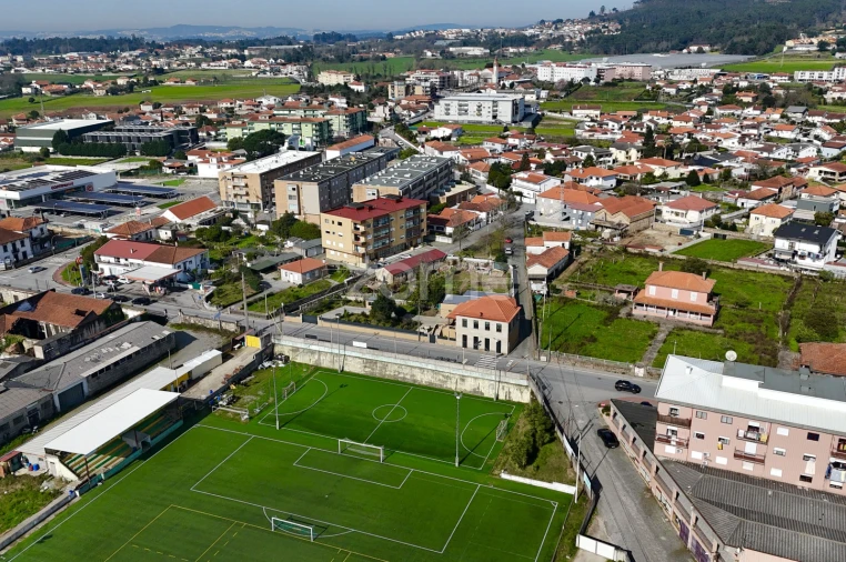 Moradia T4 para Venda em Delães Foto 41