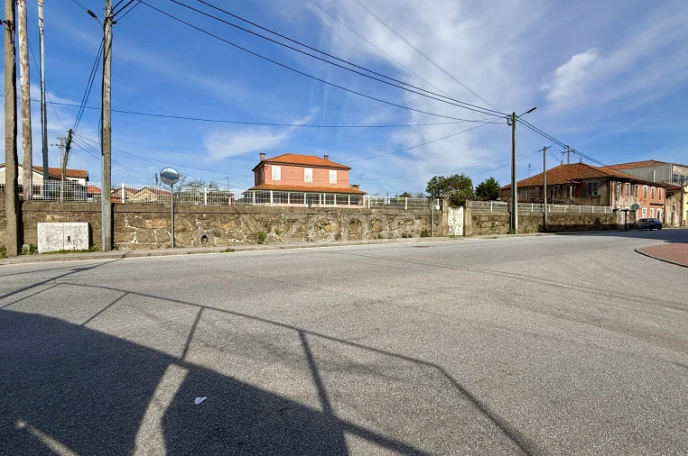 Moradia T4 para Venda em Delães Foto 29