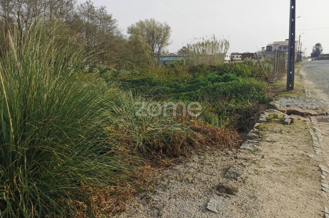 Terreno para Venda em Serzedo e Perosinho Foto 10