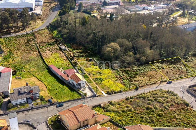 Terreno para Venda em Serzedo e Perosinho Foto 14