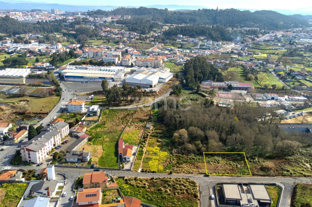 Terreno para Venda em Serzedo e Perosinho Foto 5
