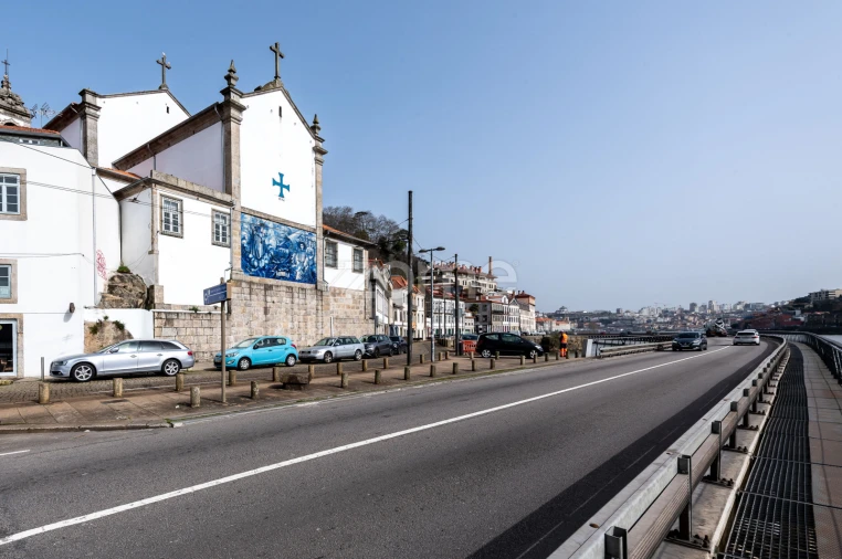 Apartamento T1 para Venda em Lordelo do Ouro e Massarelos Foto 3