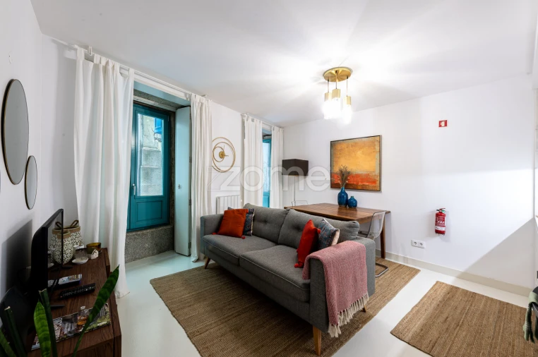 Apartamento T1 para Venda em Lordelo do Ouro e Massarelos Foto 16