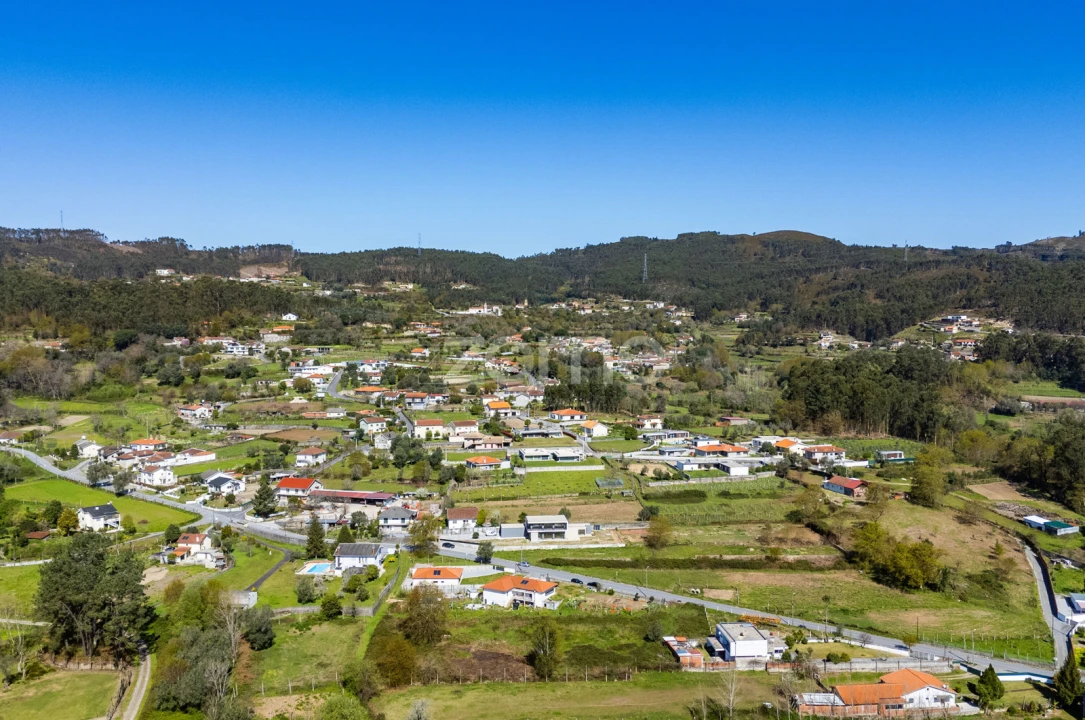 Terreno para Venda em Dossãos Foto 23