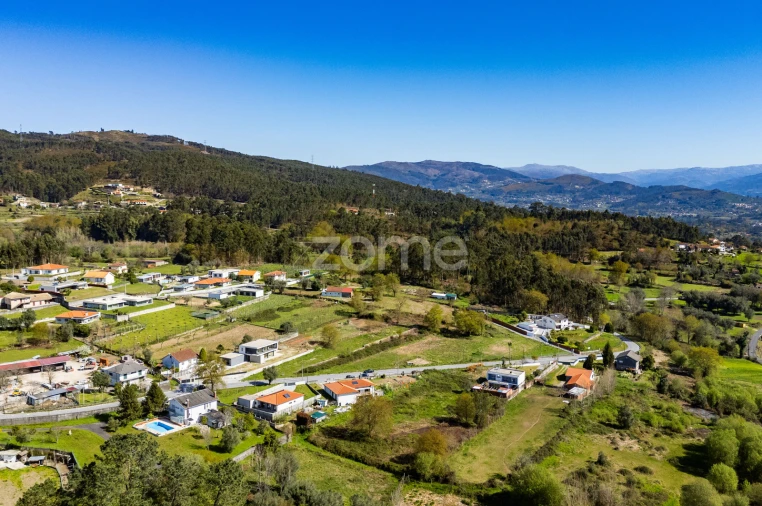 Terreno para Venda em Dossãos Foto 22
