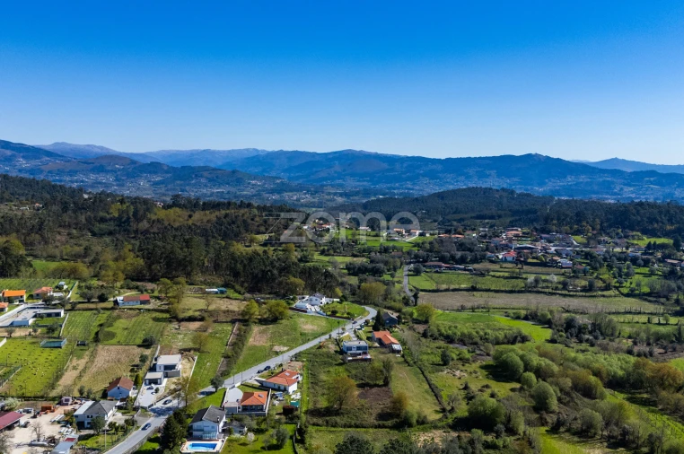 Terreno para Venda em Dossãos