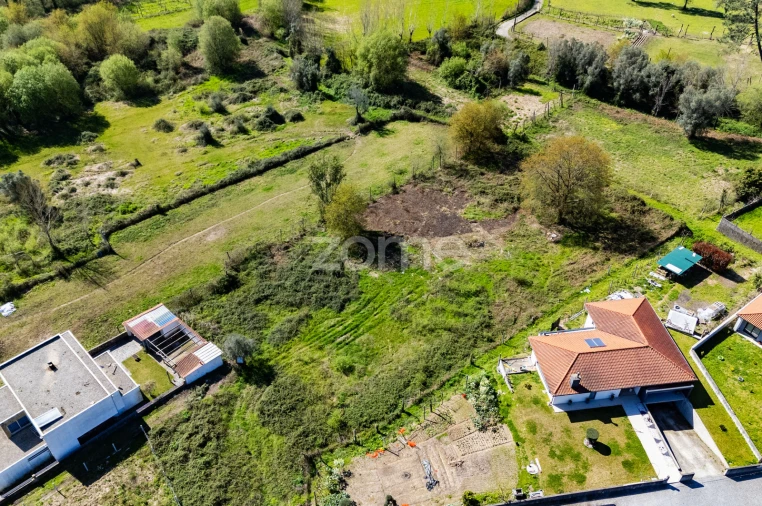 Terreno para Venda em Dossãos Foto 15