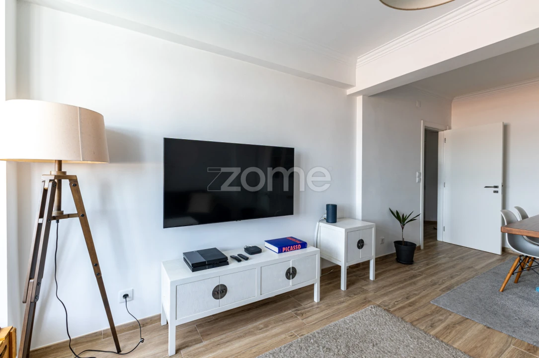 Apartamento T2 para Venda em Algés, Linda-A-Velha e Cruz Quebrada-Dafundo Foto 5