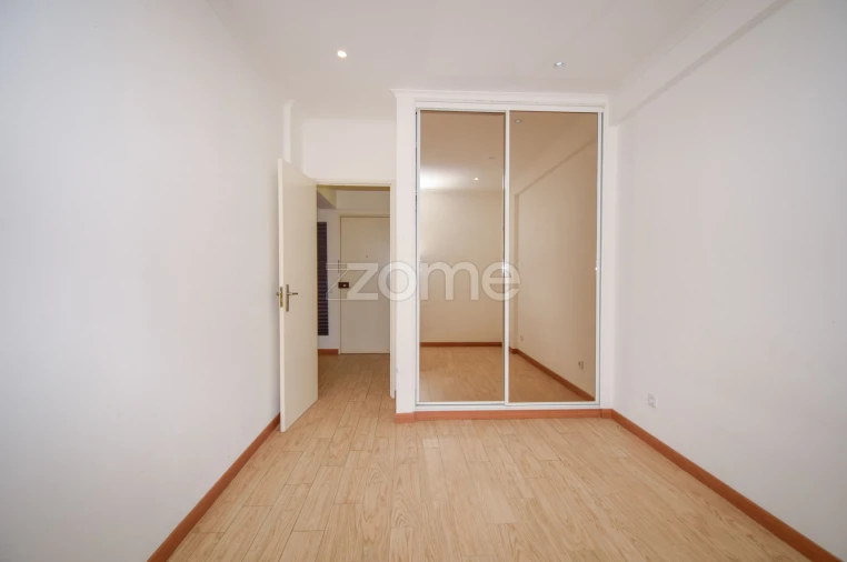 Apartamento T1 para Arrendamento em Oeiras e São Julião da Barra, Paço de Arcos e Caxias Foto 17