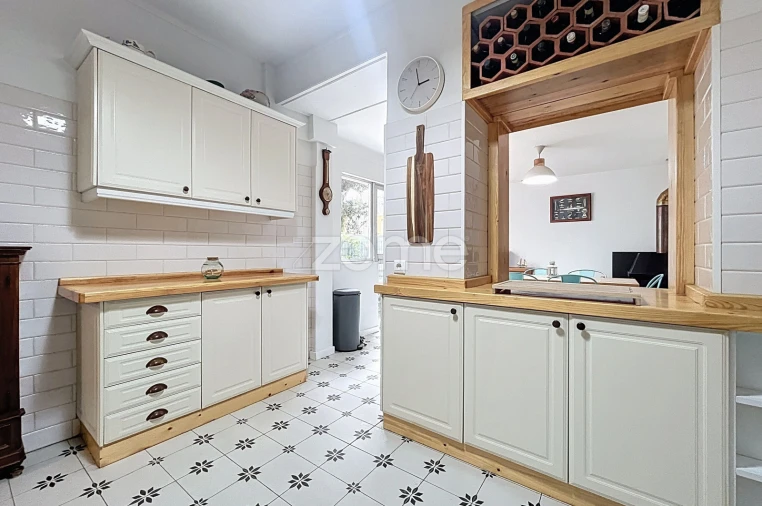 Moradia T8 para Venda em Buarcos Foto 10