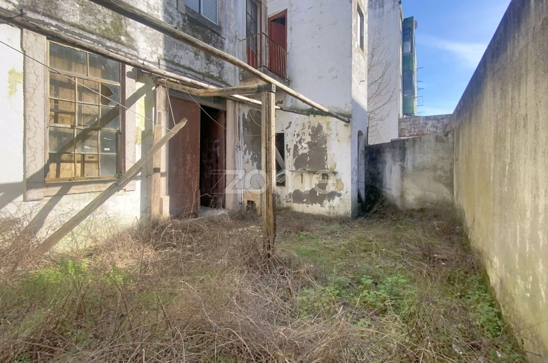 Moradia T5 para Venda em Buarcos Foto 4