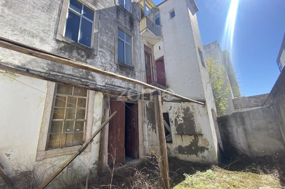 Moradia T5 para Venda em Buarcos Foto 4