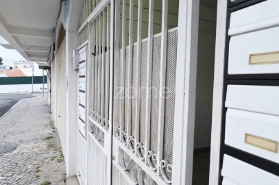 Apartamento T3 para Venda em Albufeira e Olhos de Água