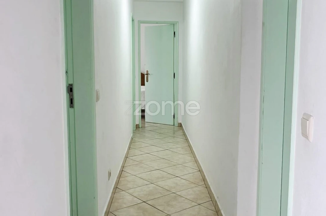 Apartamento T3 para Venda em Albufeira e Olhos de Água Foto 14