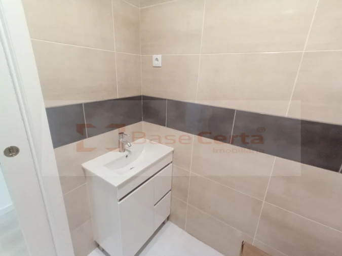 Apartamento T3 para Venda em Vialonga Foto 5