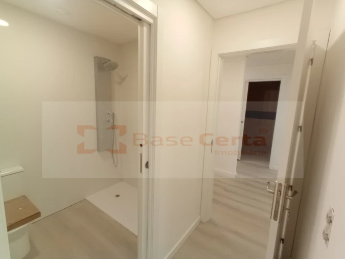 Apartamento T3 para Venda em Vialonga Foto 15
