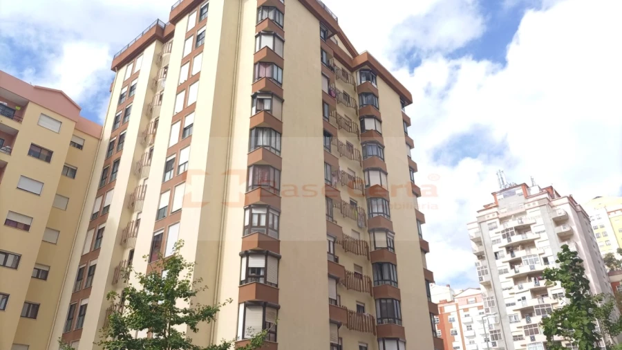 Apartamento T2 para Venda em Algueirão-Mem Martins Foto 13