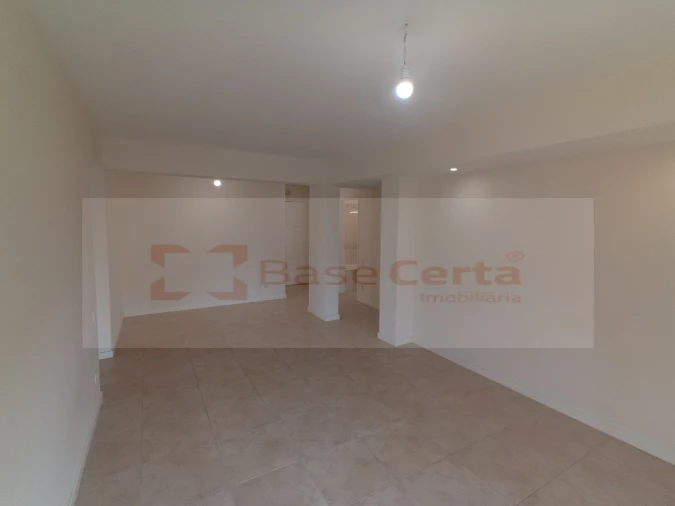 Apartamento T2 para Venda em Algueirão-Mem Martins Foto 26