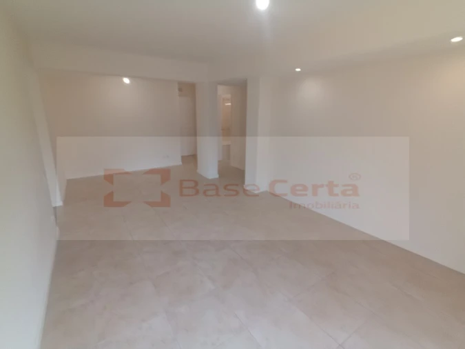 Apartamento T2 para Venda em Algueirão-Mem Martins Foto 5