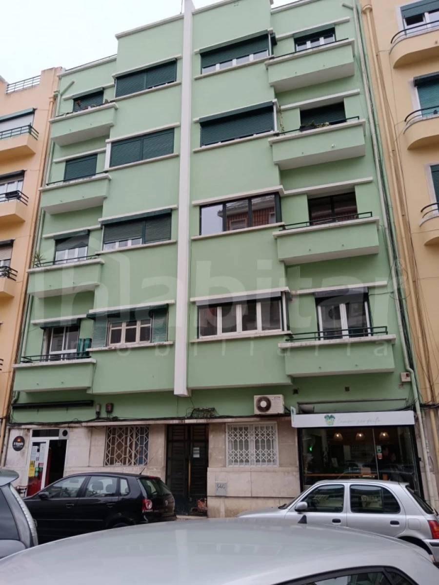 Apartamento T3 para Venda em Arroios Foto 1