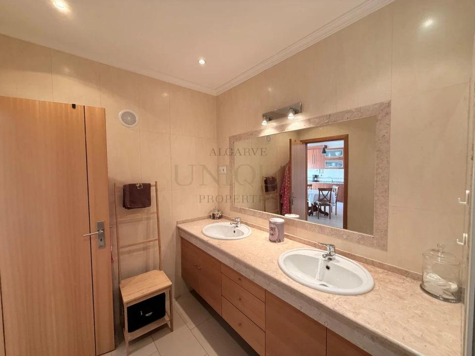 Apartamento T1 para Venda em Lagos (São Sebastião e Santa Maria) Foto 10