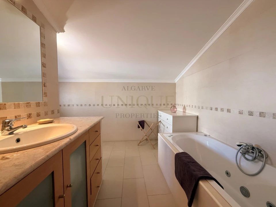 Apartamento T1 para Venda em Lagos (São Sebastião e Santa Maria) Foto 18