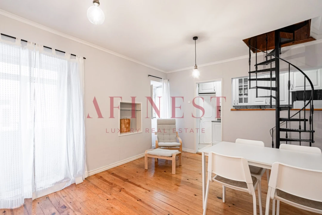 Apartamento T1 para Arrendamento em Santa Maria Maior Foto 4