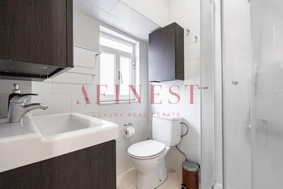 Apartamento T1 para Arrendamento em Santa Maria Maior Foto 15