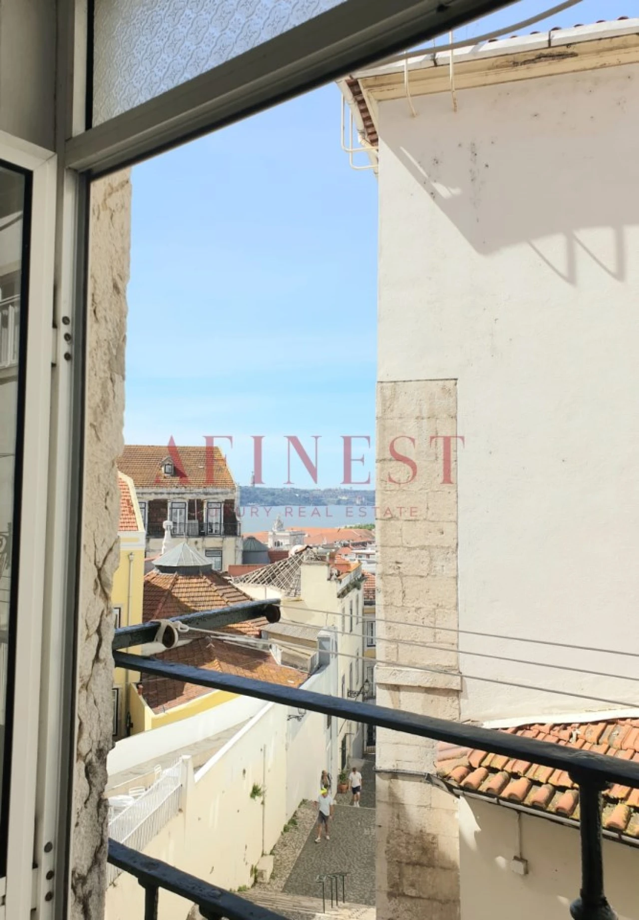 Apartamento T1 para Arrendamento em Santa Maria Maior Foto 30