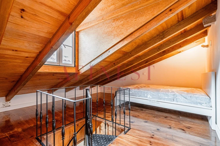 Apartamento T1 para Arrendamento em Santa Maria Maior Foto 6