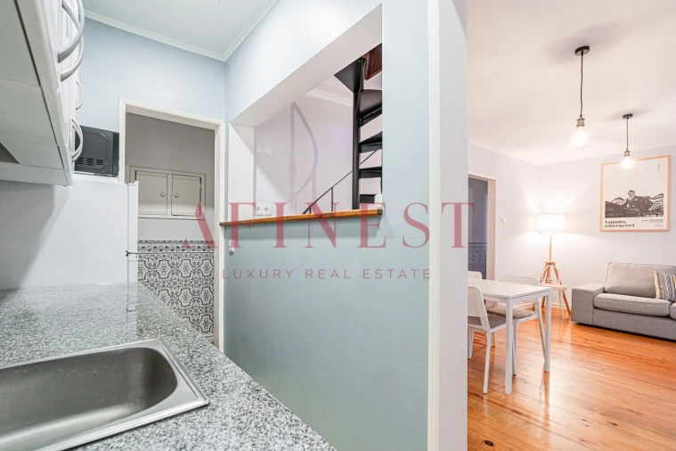 Apartamento T1 para Arrendamento em Santa Maria Maior Foto 11