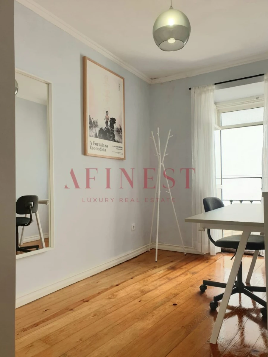 Apartamento T1 para Arrendamento em Santa Maria Maior Foto 28