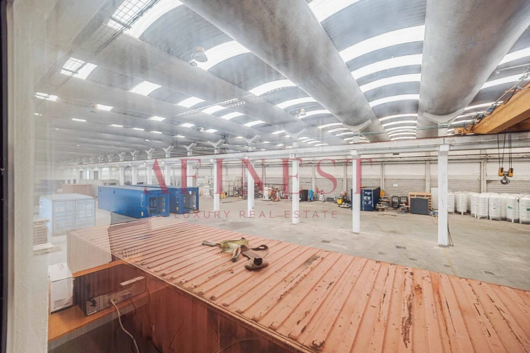 Armazém para Arrendamento em Santa Maria e São Miguel, São Martinho, São Pedro Penaferrim Foto 5