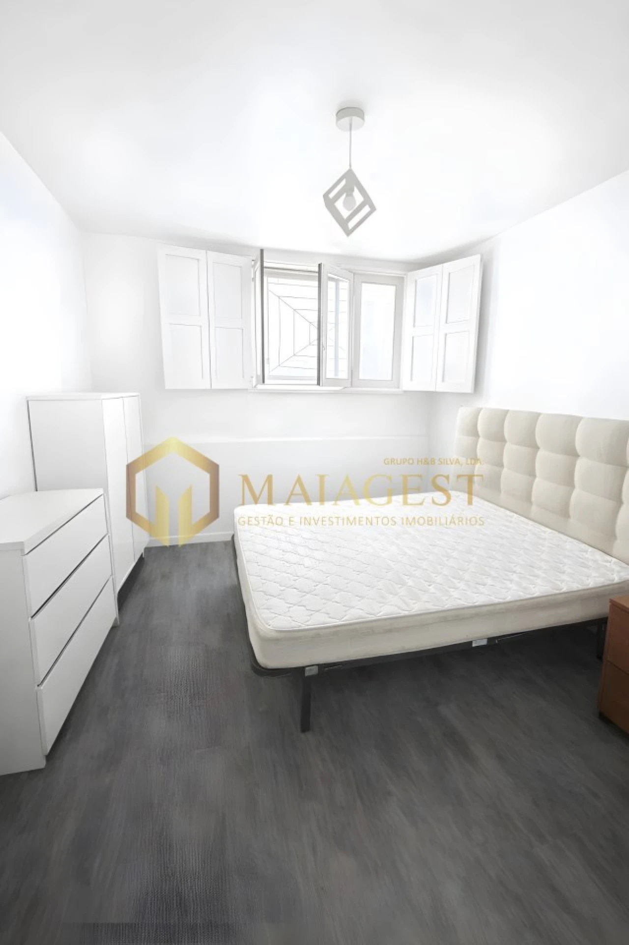 Apartamento T1 para Venda em Mafamude e Vilar do Paraíso Foto 1