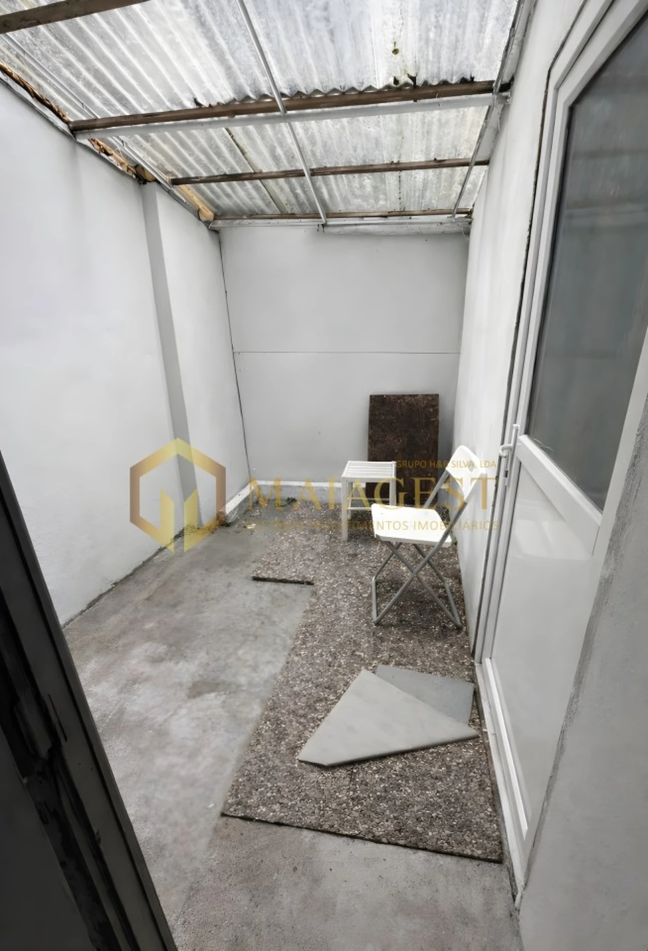 Apartamento T1 para Venda em Mafamude e Vilar do Paraíso Foto 7