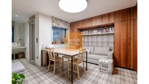 Apartamento T4 para Venda em Lordelo do Ouro e Massarelos